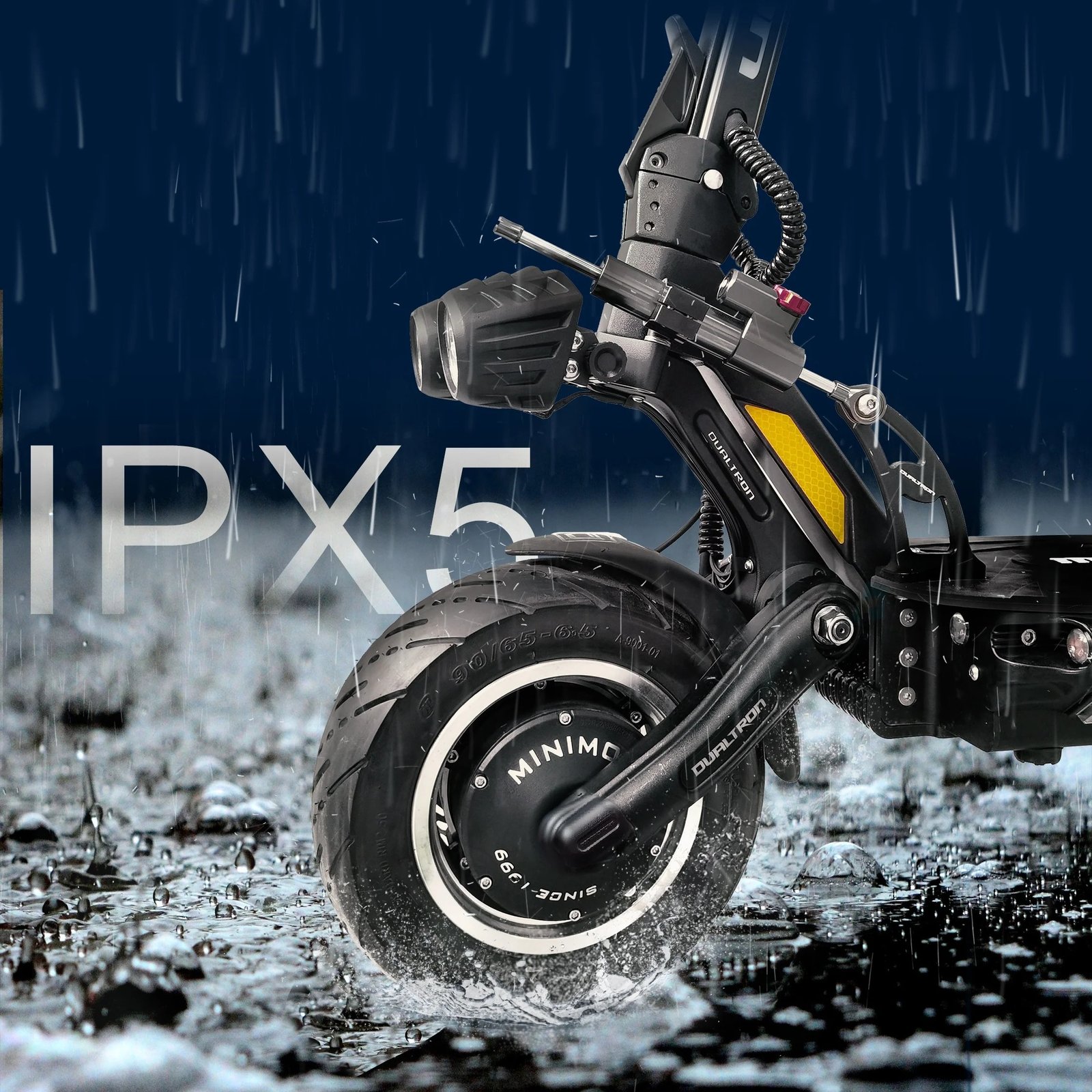 Protección IPX5 en todo el monopatín y pantalla EY4 certificada IPX7